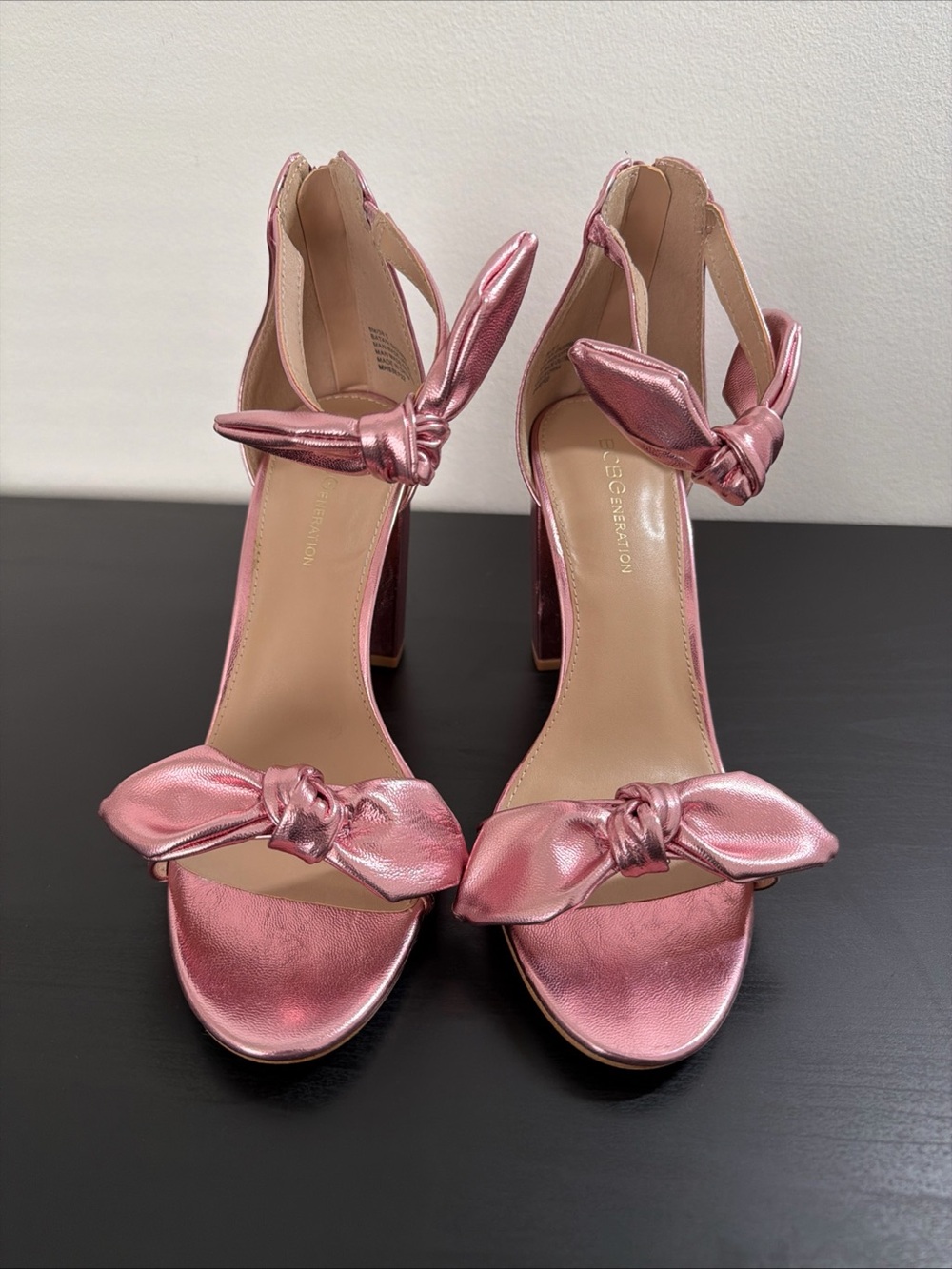 BCBGeneration Metallic Pink Knotted Block-Heel Sandals. Size 8